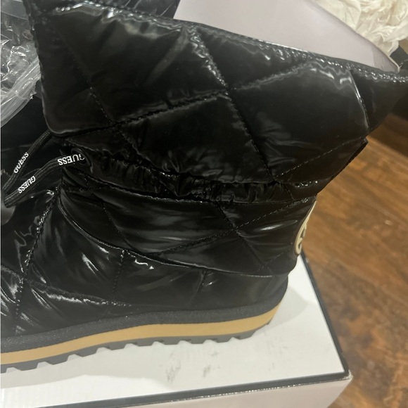 Guess boots size 8.5 brand new with box - Picture 11 of 12